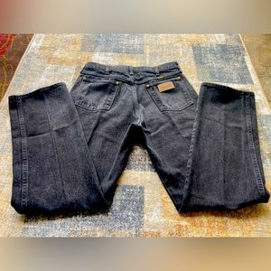Men’s Wrangler Relaxed Fit Boot Cut Black Jeans Size 33 x 32